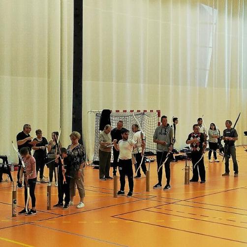 Cours de tir à l'arc à la salle multifonctions